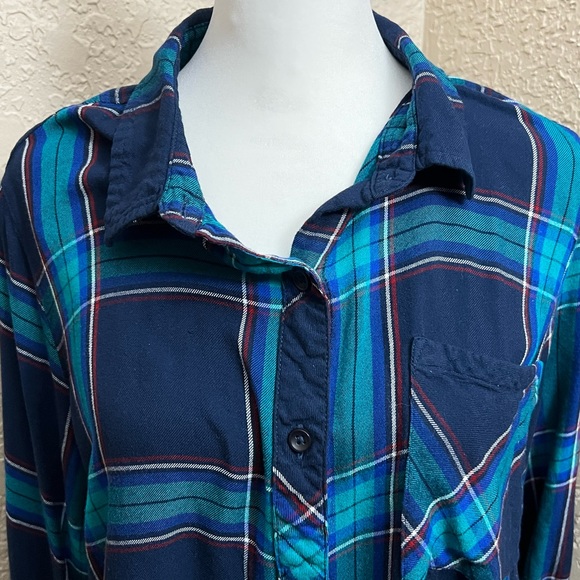 Women Time and Tru L Turquoise Blue Plaid Long Sleeve Flannel Shirt Item WB04 - Picture 4 of 5